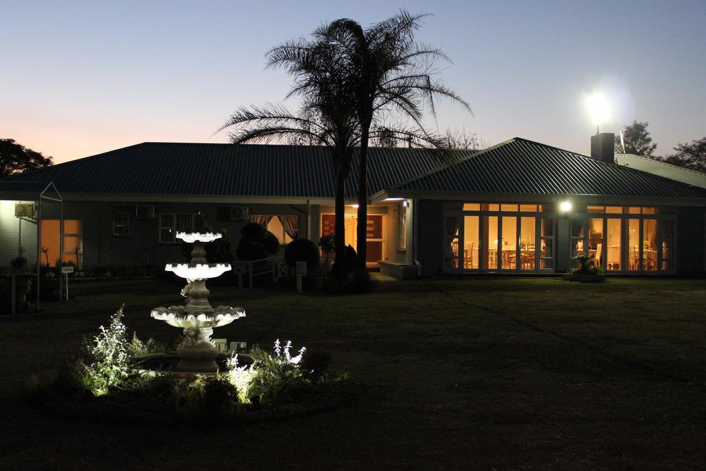 Nauntons Guest House&Wedding Venue Ladysmith Exterior foto